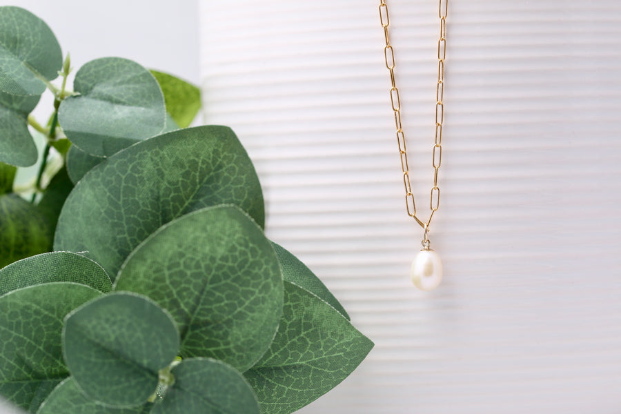 Petite Link Chain Pearl Necklace