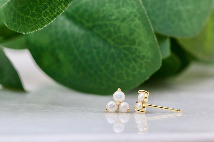 Triple Pyramid Pearl Studs