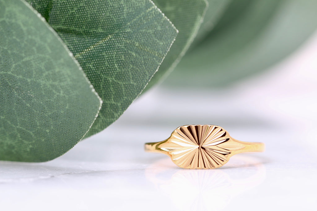 Rounded Rectangle Sunburst Ring