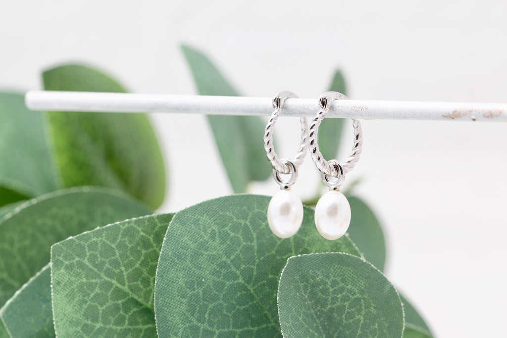 Rope Twist Pearl Huggies