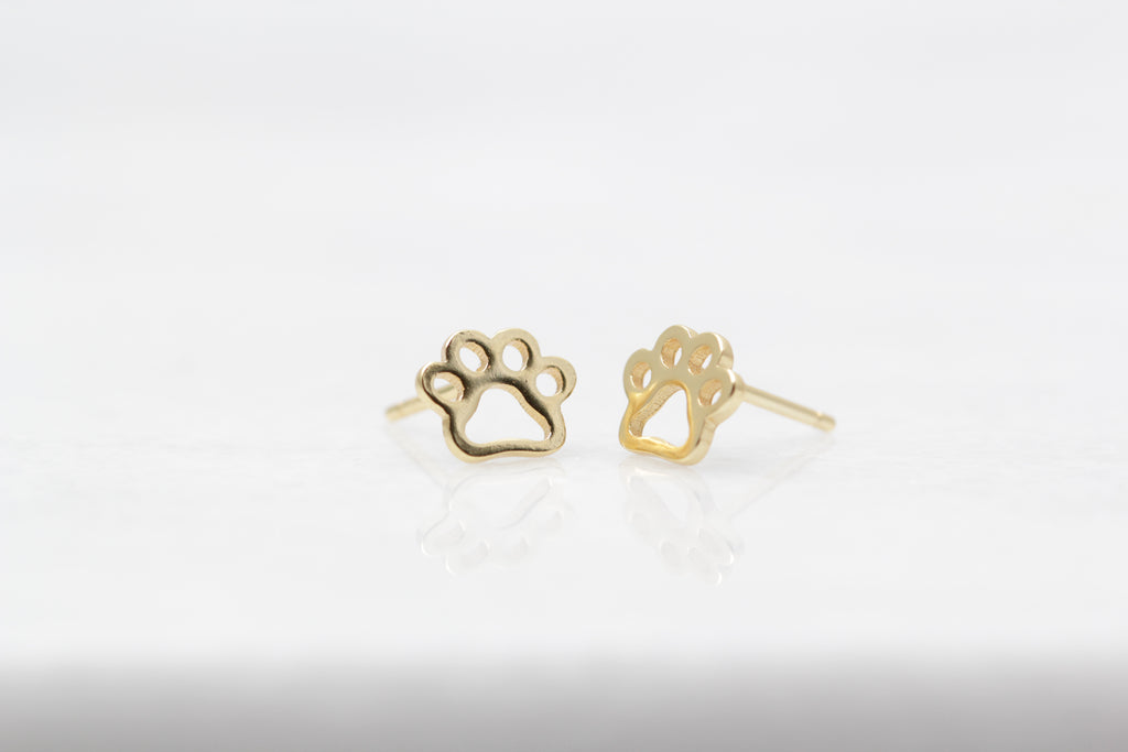 Paw Studs