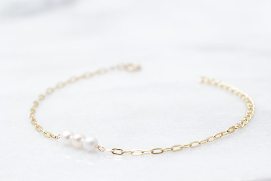 Link Chain Pearl Bracelet