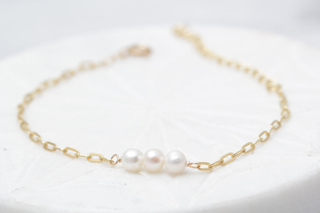 Link Chain Pearl Bracelet