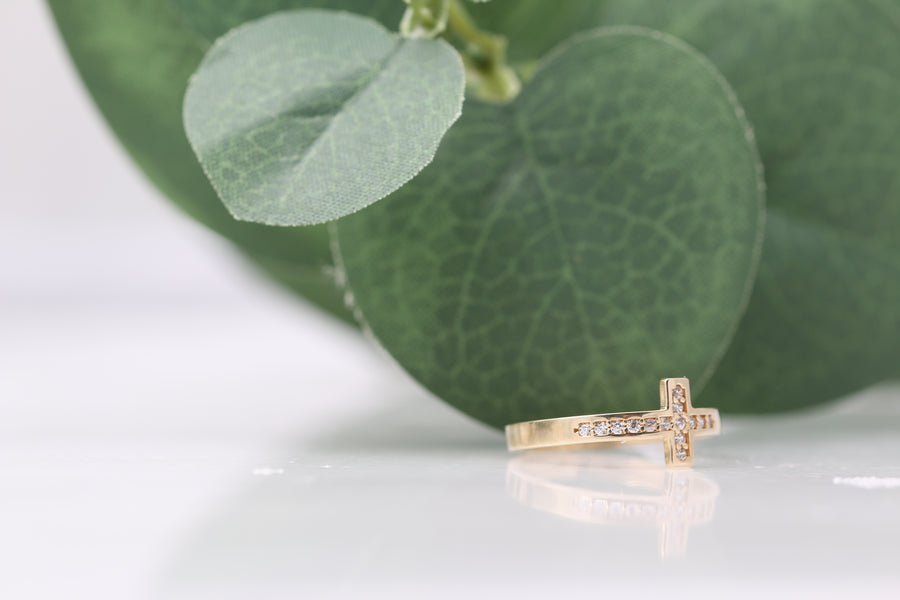 10k Sideways Cross Ring