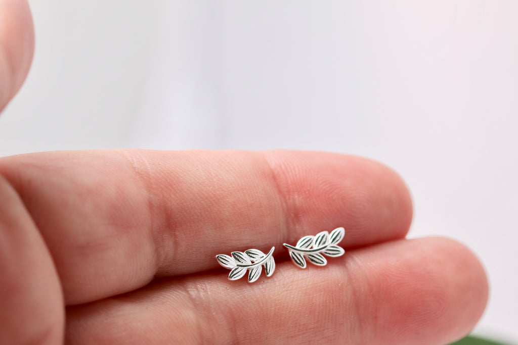 Detailed Leaf Studs