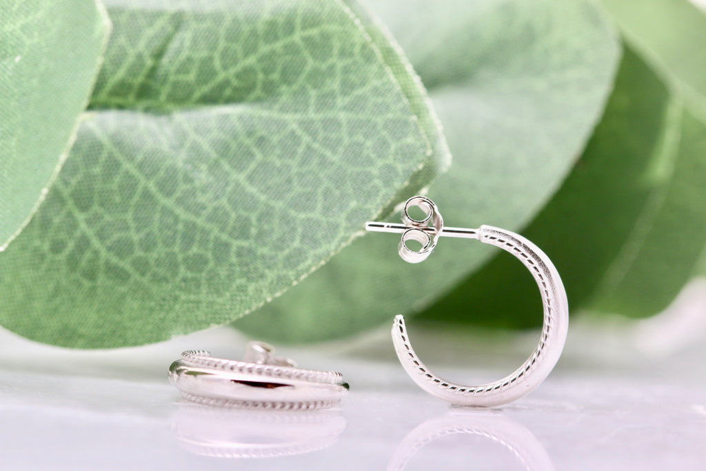 Detailed Border Half Hoops