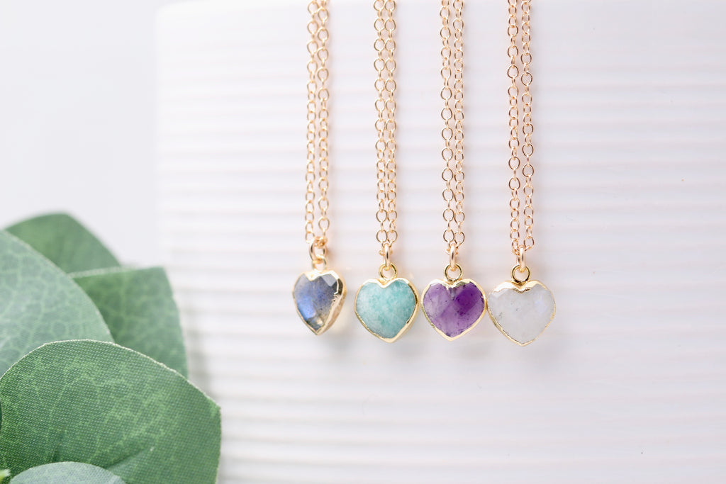 Heart ❤️ gemstone necklace gold– Anandaibiza