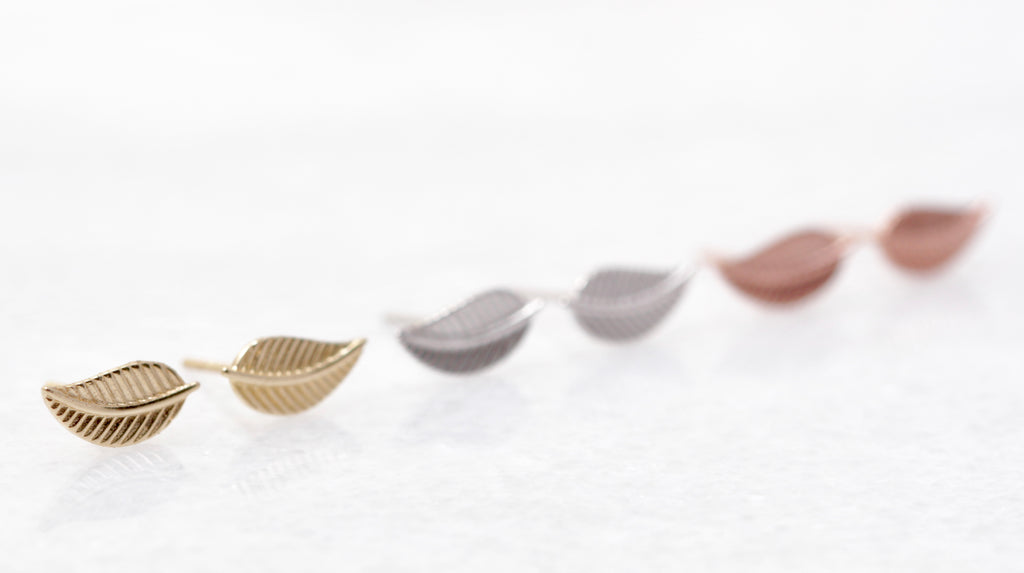 10k Leaf Studs